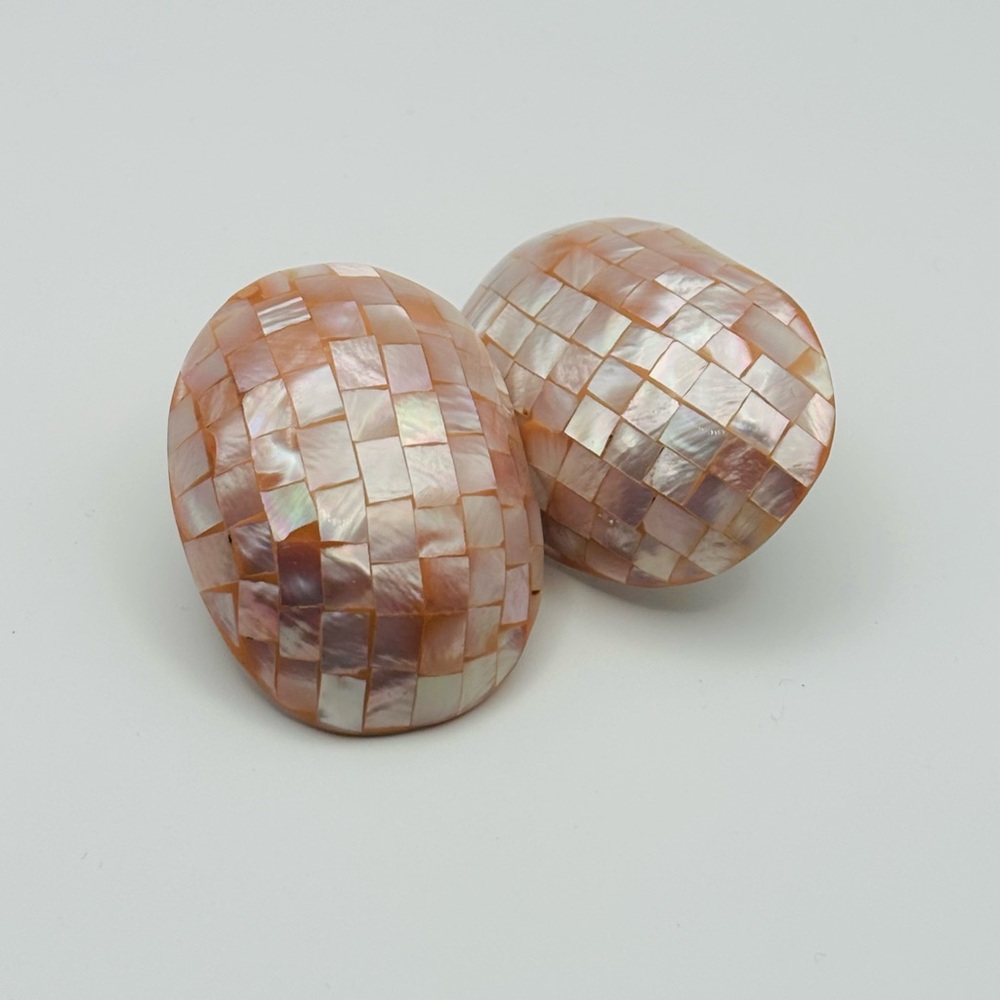 Vintage 1990s Mother of Pearl Mosaic Dome Earrings